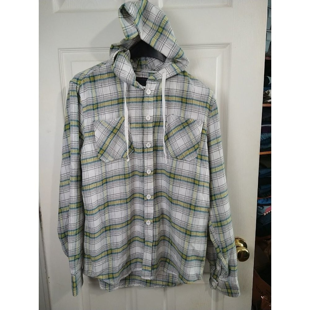 AEROPOSTALE Hooded Grey Yellow Plaid Long Sleeve Button Shirt. Size M